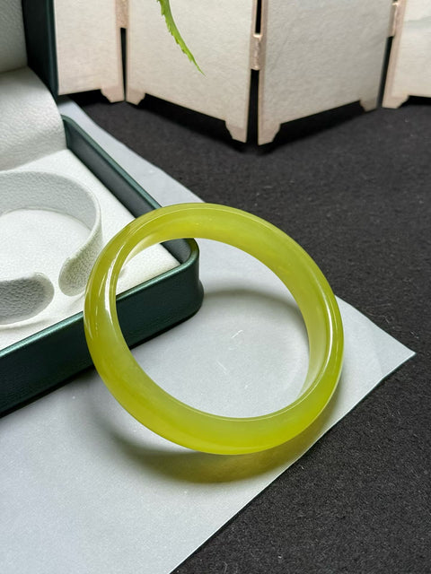 Gelang "Kedamaian" giok Xiuyan alami dan giok emas - menarik kekayaan dan menangkal kejahatan.  Diameter 60×14,6×7mm, Semua batu terbentuk secara alami. gratis pengiriman dan pajak.