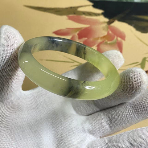 Gelang Lukisan Tinta Giok Halus Gelang Lukisan Tinta Giok Lanskap 60mm Lebar 12.7mm Giok adalah pola alami dan acak Sudah termasuk ongkos kirim dan pajak.