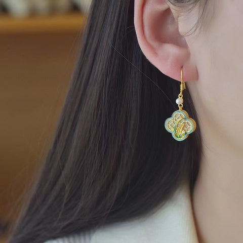 2874-2 Anting Mutiara Giok Hetian Giok Alami Ukuran 14 * 14mm Giok halus dan hangat, gaya yang indah, sudah termasuk pajak pengiriman.