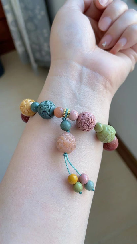Gelang Batu Akik Alashan Alami Ukuran 1.0 * 1.0cm Sudah termasuk pajak pengiriman.