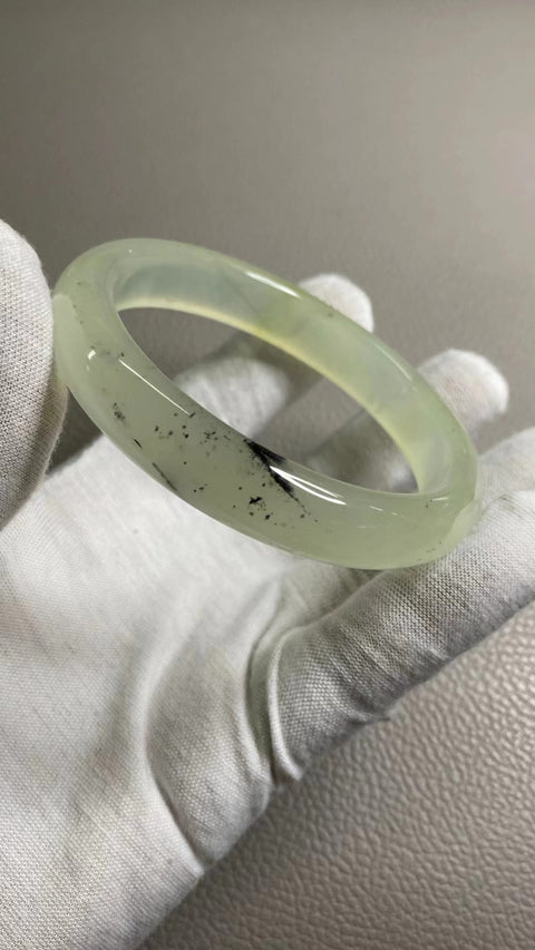 Gelang Tinta Giok Cui Alami Ukuran 63-65mm Ukuran 64.5mm Lebar Sisi 13.2mm Giok terjadi secara alami Pola acak termasuk pajak pengiriman