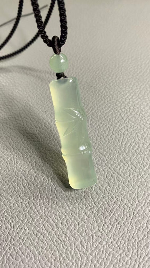 Liontin Bambu Giok Cui Giok Alami Ukuran 52 * 15mm Giok bersih dan halus, gaya yang indah, simbolisme yang baik Pajak pengiriman sudah termasuk.