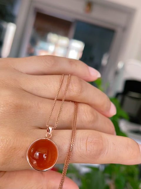 Natural Nan Hong Set 925 Cincin Perak 16.9 * 15.3mm & kalung 16.8 * 16.4 * 9.5mm Kualitas giok halus dan hangat, gaya yang indah Termasuk pajak pengiriman