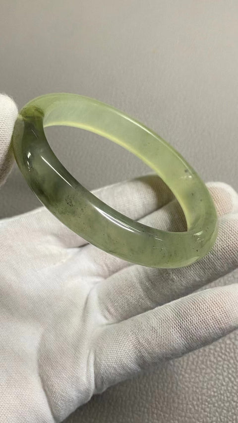 Gelang Tinta Warna Musim Semi Giok Cui Giok Alami Ukuran 63-65mm Ukuran 64.5mm & nbsp; Lebar Sisi 12.6mm Giok semuanya terjadi secara alami Pola acak Pajak Pengiriman sudah termasuk!