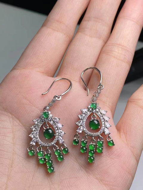 Anting Rumbai Giok Alami s925 Sterling Silver Gioknya bersih, halus, dan hangat Gayanya indah dan sangat halus Pajak pengiriman sudah termasuk.