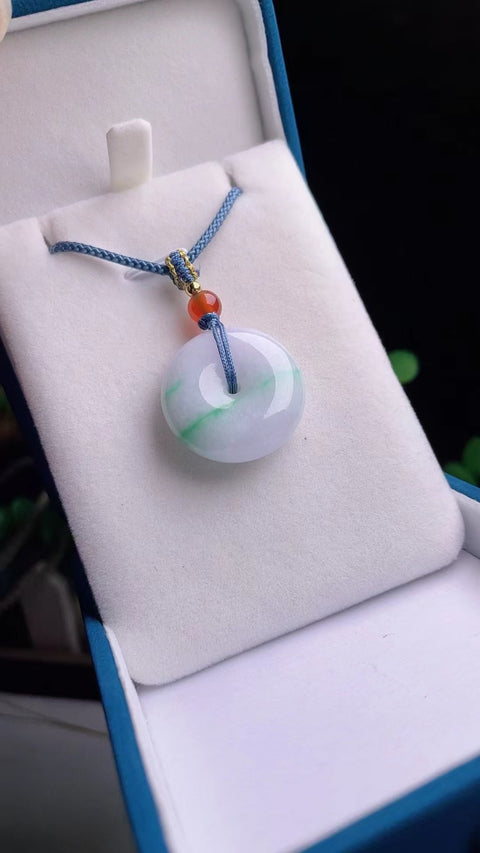 Giok Giok Perdamaian dari batu giok alami yang halus dan hangat, gaya yang indah, ukuran 2,5 cm, sudah termasuk pajak pengiriman.