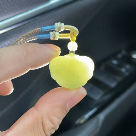 Liontin Kunci Giok Hetian Jade Ruyi Alami Ukuran 28,8 * 23,6 mm Tekstur halus dan hangat Sudah termasuk pajak pengiriman.
