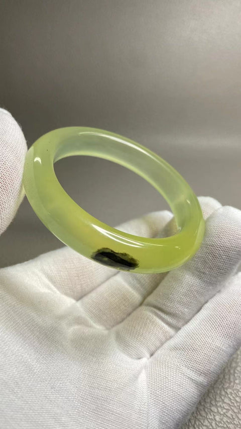 Gelang Lukisan Pemandangan Giok Cui Alami Ukuran 49-51mm Ukuran 50.6mm Lebar Samping 11.4mm Giok semuanya terjadi secara alami Pola acak termasuk pajak pengiriman