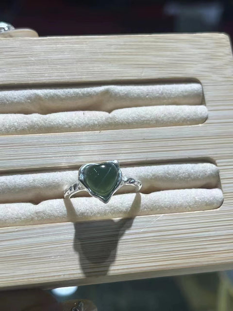Cincin Jantung Giok Alami 925 Perak Ukuran 8 * 7.5mm Bezel yang Dapat Disesuaikan Giok bersih, halus dan hangat Termasuk ongkos kirim dan pajak.