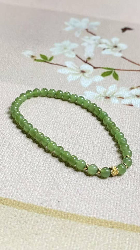Gelang Jasper Giok Hetian yang Indah, Spesifikasi: 4mm, Giok Halus, Warna Hijau Muda, Indah Dipakai. Biaya Pengiriman dan Pajak Sudah Termasuk