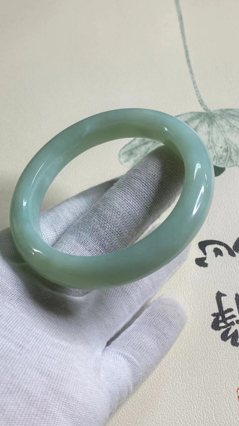 Gelang Air Biru Giok Cui Giok Alami Ukuran 57-59mm & nbsp; Ukuran 58.3mm Lebar Samping 12.2mm Giok semuanya terjadi secara alami Pola acak termasuk pajak pengiriman
