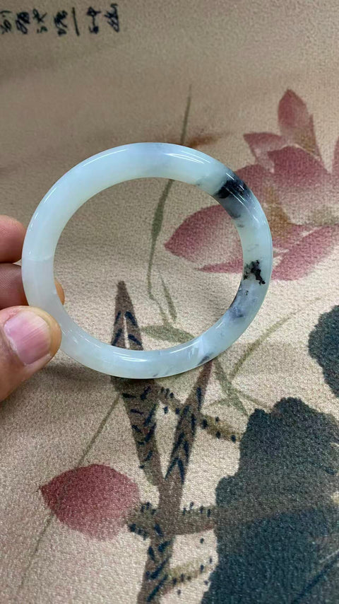 Gelang bulat antik giok Xiuyan yang indah, - Yuanshan Dai, diameter 59mm, ketebalan batang 9mm, batu alam dihasilkan secara alami, polanya acak, termasuk pajak pengiriman