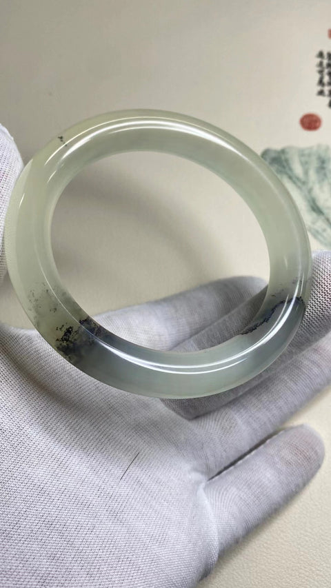 Gelang Warna Musim Semi Es Giok Cui Giok Alami Ukuran 58-60mm Ukuran 59.2mm Lebar Sisi 11.5mm Giok terjadi secara alami Pola pengiriman acak Pajak pengiriman sudah termasuk.