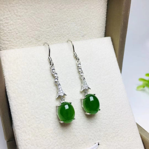 Anting-anting giok alami yang terbuat dari perak 925 Ukuran 8 * 10mm Giok adalah giok yang halus dan hangat dengan pengerjaan yang sangat indah Pajak pengiriman sudah termasuk