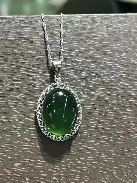 Kalung Telur Giok Alami Giok bersih, halus dan hangat Ukuran 20,5 * 15,5 mm terbuat dari 925 perak Sudah termasuk pajak pengiriman.