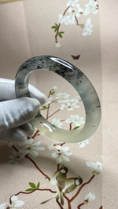 Gelang Tinta Giok Cui Alami Ukuran 61-63mm Ukuran 62.8mm Lebar Sisi 13.3mm Giok terjadi secara alami Pola acak Pengiriman dan pajak sudah termasu