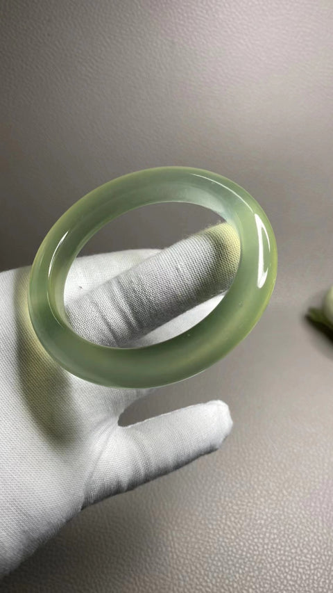 Gelang Giok Cui Alami Ukuran 57-59mm Ukuran 58.5mm Lebar Sisi 12.2mm Giok terjadi secara alami Pola acak Termasuk pajak pengiriman.