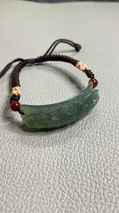 Gelang Giok Giok Bunga Giok Cui Alami & Gelang Giok Giok & nbsp; Ukiran Tangan Ukuran 50 * 15mm Giok halus dan hangat, gaya yang indah, Harga Khusus Sudah termasuk pajak pengiriman.