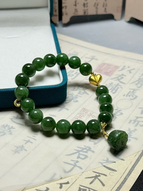 Gelang biji teratai giok Hetian ✨ Membawa kekayaan dan keberuntungan~ Terlihat cantik dan mencerahkan kulit~ Ukuran: Sekitar 10mm. Gratis ongkos kirim dan pajak.