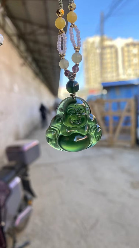 Liontin Buddha Maitreya dari perak 925, ukuran 30 * 30mm, batu giok halus dan hangat, gayanya indah, sudah termasuk pajak pengiriman.