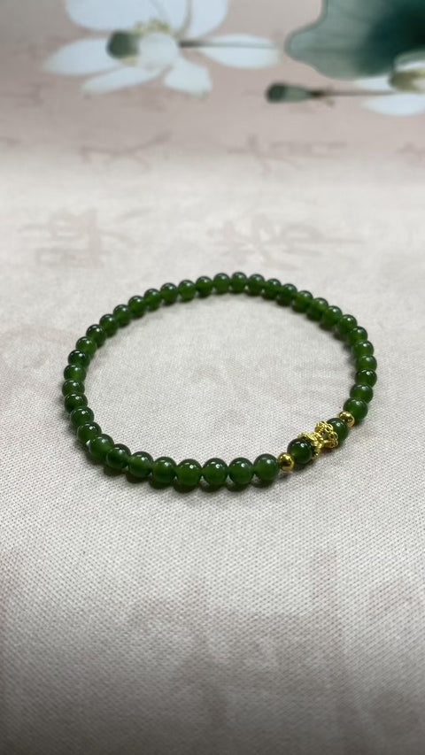 Gelang giok Hetian yang indah, dipadukan dengan aksesori halus –  ukuran: 4mm, gratis ongkos kirim dan pajak.