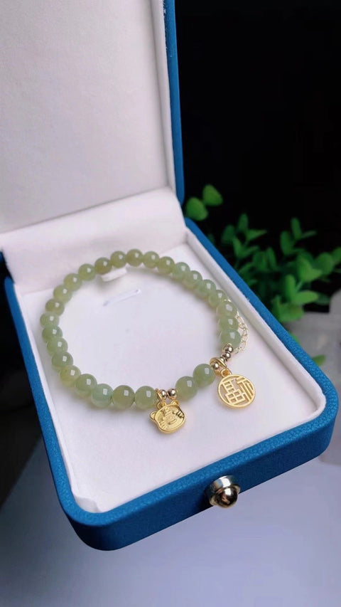 Gelang giok giok Hetian alami yang bening Halus dan modis Ukuran 0.8mm Giok bersih dan halus Sudah termasuk pajak pengiriman.
