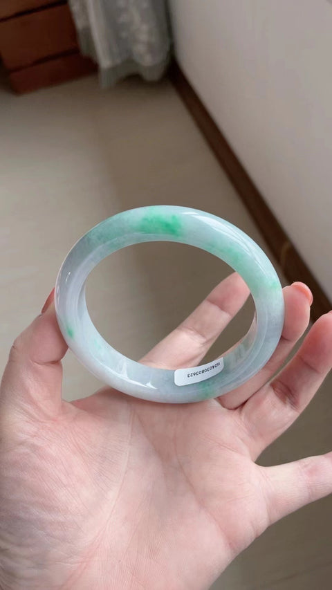 Gelang barang dari batu giok alami Bahan batu giok Pit Tua adalah batu giok hangat yang bersih dan halus Ukuran 56.7mm Sudah termasuk pajak pengiriman