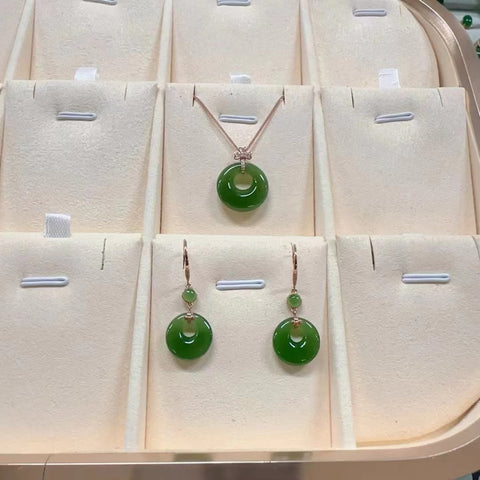 Jasper set indah yang mengambil yang cantik 😘, hijau penuh sempurna, warna hijau tebal cerah cerah, emas tebal 18K untuk dibuat, giok 18 anting-anting tebal 5mm 13mm Sertifikat Inspeksi Negara Termasuk pajak pengiriman
