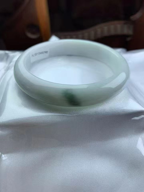 Gelang bunga terapung dari batu giok alami Ukuran 55-57mm Ukuran 56.8mm Lebar sisi 11.7mm Batu giok memiliki pola acak yang muncul secara alami, sudah termasuk pajak pengiriman!