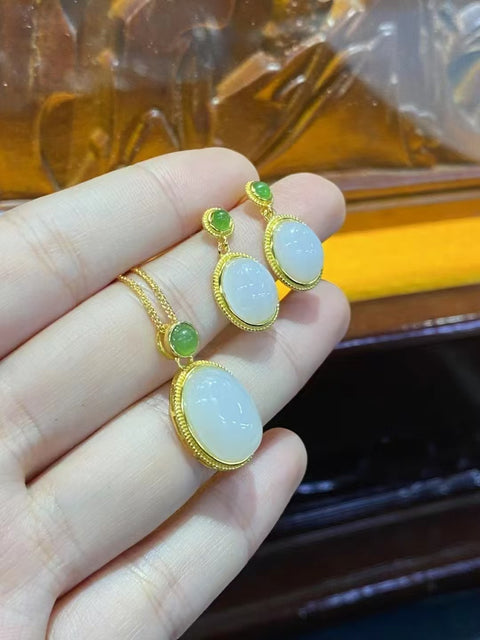 Set Air Jernih Giok Hetian Alami 925 Sterling Silver Berlapis Emas 24 karat; Gaya & Gaya; Kualitas Giok Halus dan Hangat Termasuk Pengiriman dan Pajak