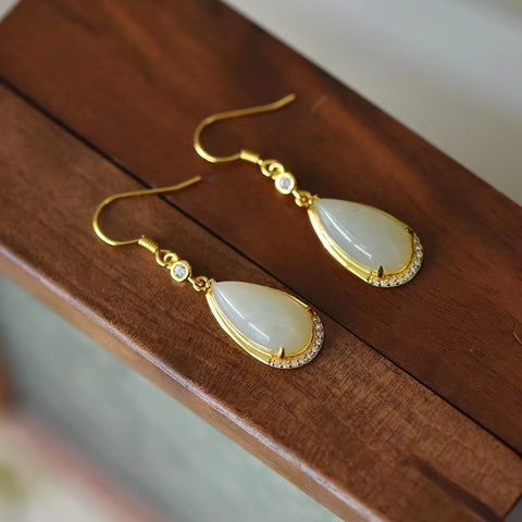 2785-2 Anting Zirkonia Tetesan Giok Hetian Giok Alami yang terbuat dari perak 925 Ukuran 8 * 16mm Giok bersih, halus dan hangat Gaya baru dan unik sudah termasuk pajak pengiriman