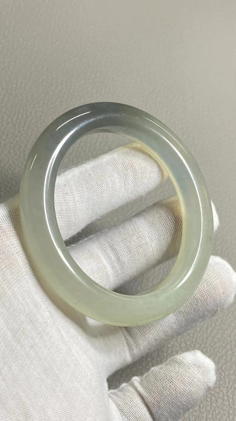 Gelang Gradien Giok Giok Abu-abu Alami Ukuran 56-58mm Ukuran 57.1mm Lebar Sisi 11mm Giok semuanya terjadi secara alami Pola acak & sudah termasuk pajak pengiriman