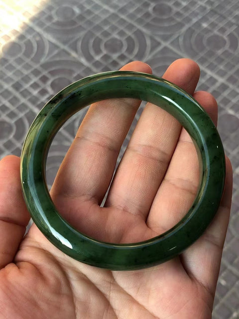 Gelang Jasper Alami Ukuran 58.3 * 12.3 * 9.6mm Batu giok ini bersih, halus, dan hangat Batu giok ini terbentuk secara alami Pola acak, sudah termasuk pajak pengiriman