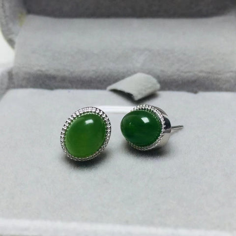 Anting Jasper Alami yang terbuat dari perak 925 Ukuran 7 * 9mm Giok bersih, halus dan hangat Gaya sederhana dan murah hati sudah termasuk pajak pengiriman.