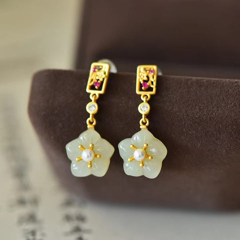 2880-6 Anting Mutiara Giok dan Enamel Hetian Alami Ukuran 13 * 13mm Giok halus dan hangat, dan gayanya indah.
