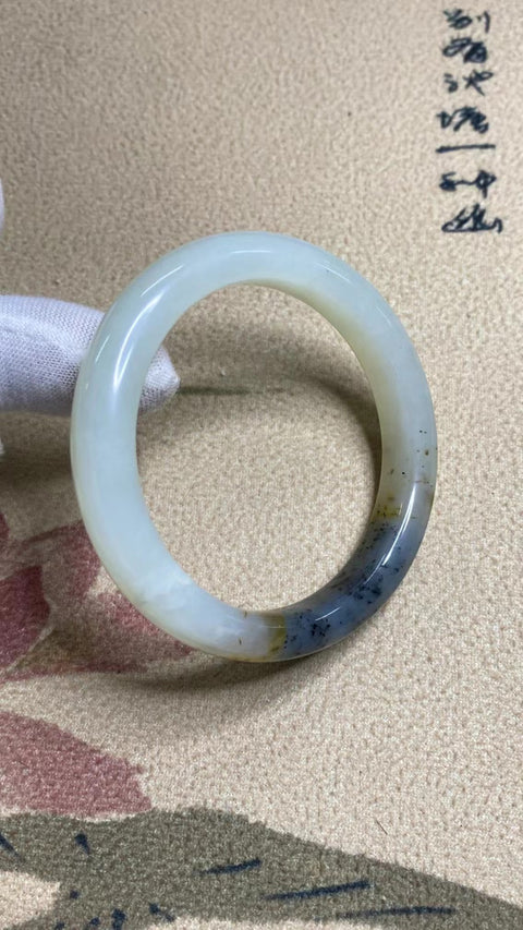 Gelang Dai Giok Cui Giok Gunung Jauh Ukuran 55-57mm & nbsp; Ukuran 56.8mm Lebar Sisi 10.7mm Giok terjadi secara alami Pola acak termasuk pajak pengiriman