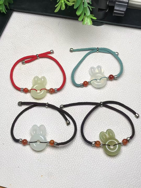 Gelang Kelinci Giok Alami Giok yang halus dan hangat Ukuran 28 * 19mm Sudah termasuk pajak pengiriman.