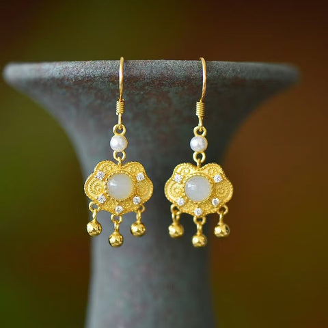 2822-2 Anting Mutiara Giok Ruyi Giok Hetian Alami yang terbuat dari giok perak 925 yang bersih, halus, dan hangat Ukuran 5mm sudah termasuk pajak pengiriman
