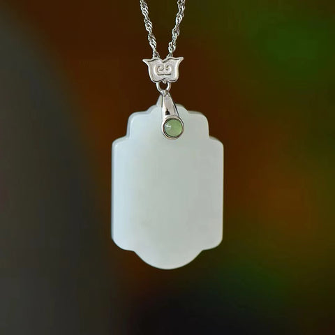 3291 Kalung Plakat Perdamaian Giok Hetian Giok Alami 925 Tatahan Perak Ukuran 20 * 30mm Giok bersih, halus dan hangat Sudah termasuk pajak pengiriman.