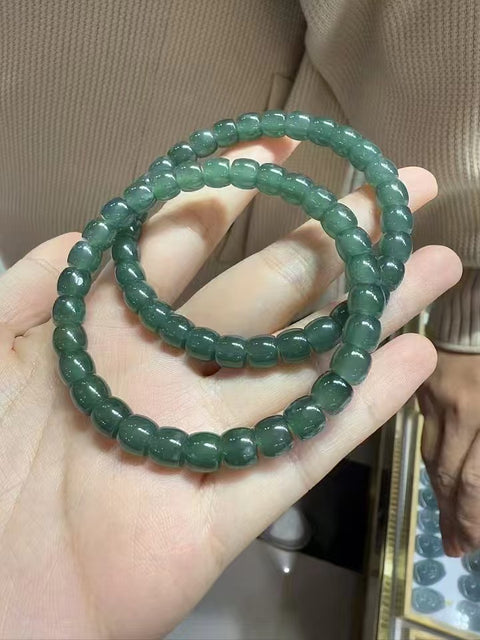 Gelang Batu Giok Alami Batu giok halus dan hangat Ukuran 6.8 * 6.1mm Batu giok halus dan hangat Sudah termasuk ongkos kirim dan pajak