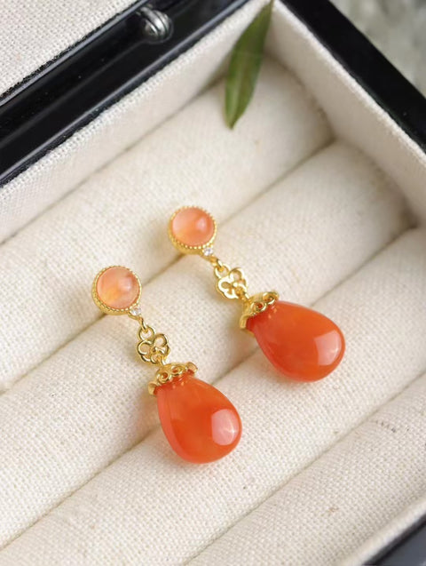 Anting-anting Batu Alam Nanhong merah alami yang terbuat dari 925 perak, bersih, halus dan hangat, gaya yang indah, sudah termasuk pajak pengiriman.