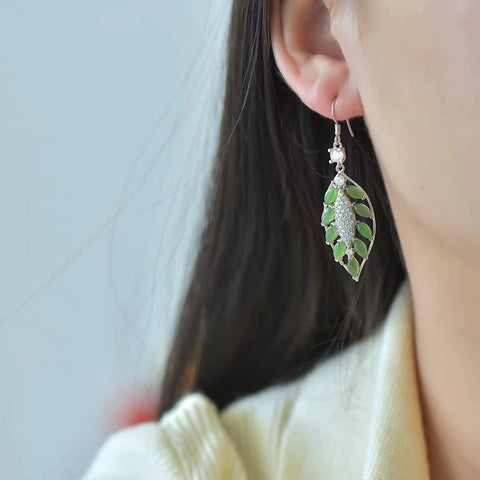 12365 Anting-Anting Tetesan Daun Mata Kuda Jasper Alami dari Perak 925. Gaya yang indah, giok yang bersih dan halus.