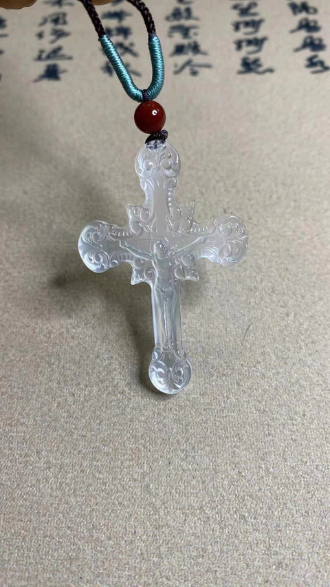 Liontin Salib Giok Alami Ukuran 53 * 35mm Giok bersih, halus dan hangat.