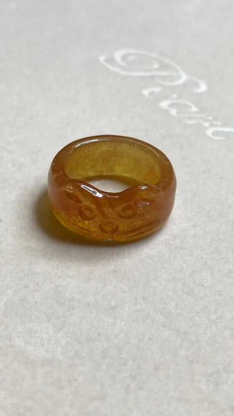Cincin Kucing Keberuntungan Batu Giok Cui Bunga Giok Alami Ukuran 17-18mm Lebar 9.8mm Batu giok halus dan hangat Sudah termasuk ongkos kirim dan pajak.