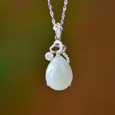 4224 Set Kalung Tetesan Air Mata Giok Hetian Jade Alami dari Perak 925 Ukuran 12 * 16mm Gayanya baru dan unik, gioknya hangat dan halus, serta efeknya menarik dan cerah.