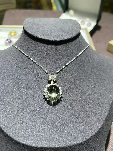 Kalung citrine alami dengan warna perak 925. Warna yang indah Ukuran 12mm Sudah termasuk pajak pengiriman.