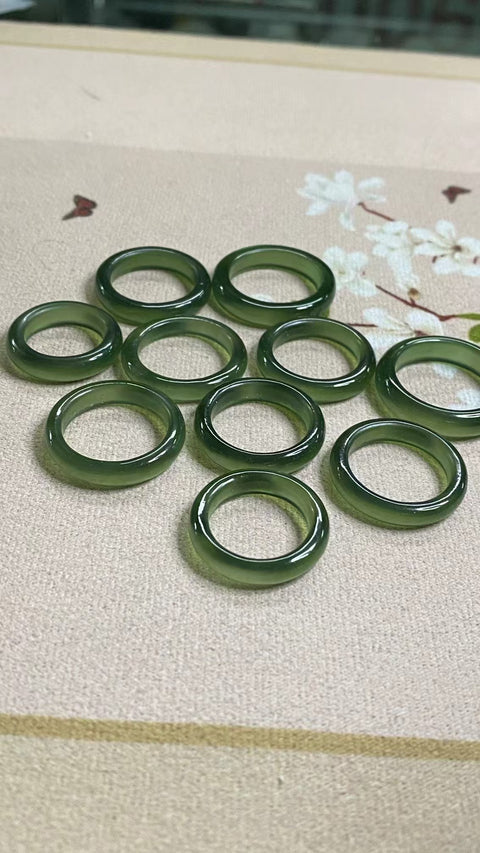 Cincin Giok Alami Ukuran 16-22mm Giok halus dan hangat Gaya sederhana termasuk pajak pengiriman