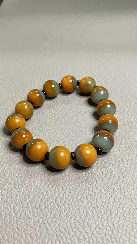 Bunga Giok Cui Giok Alam Untaian Giok Giok bersih dan halus Ukuran 14mm Sudah termasuk ongkos kirim dan pajak.