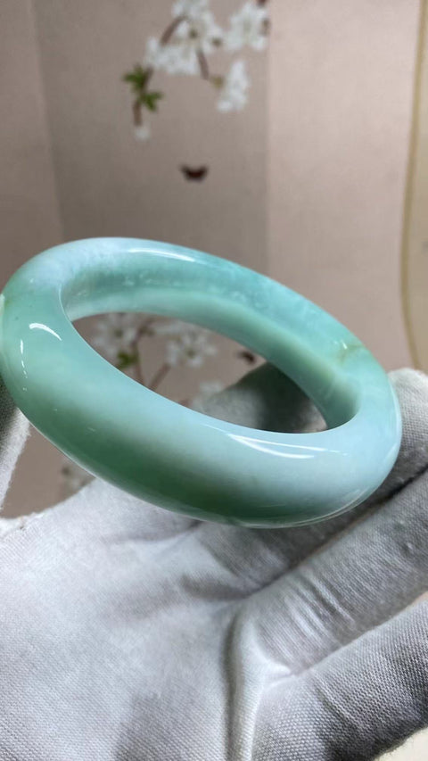 Gelang Gelang Giok Celestite Giok Cui Alami Ukuran 58-60mm Ukuran 59.3mm Lebar Sisi 17.1mm Giok terjadi secara alami Pola acak termasuk pajak pengiriman