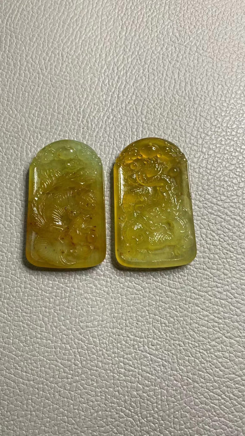 Bunga Giok Cui Alami Naga Giok dan Liontin Phoenix Ukuran 52.5 * 32mm Warna yang indah, gaya yang indah.